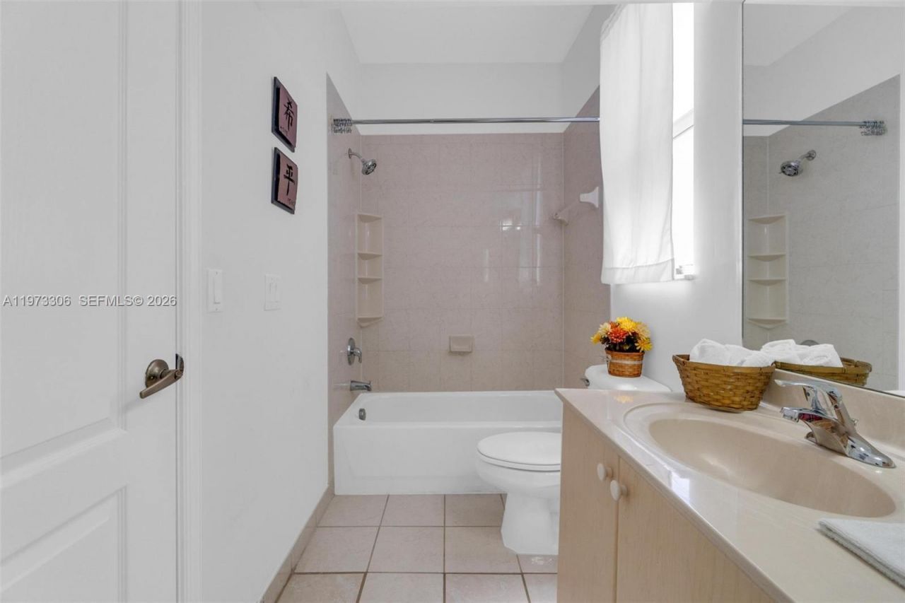 3920 NE 13th Dr , Homestead, FL 33033 Photo