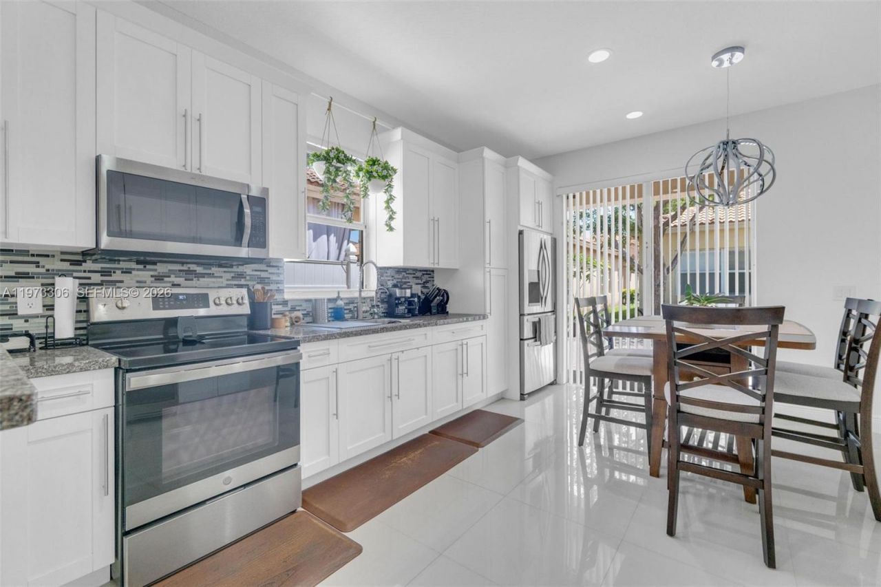 3920 NE 13th Dr , Homestead, FL 33033 Photo