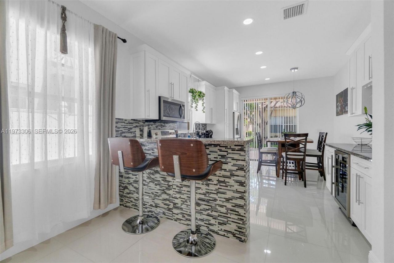 3920 NE 13th Dr , Homestead, FL 33033 Photo