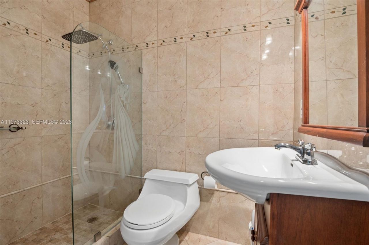 1000 Hillcrest Ct, Unit 303, Hollywood, FL 33021 Photo