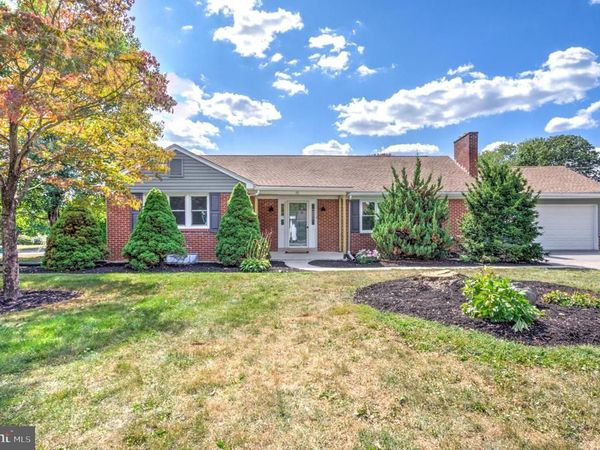 99 GARFIELD DRIVE, CARLISLE, PA 17015