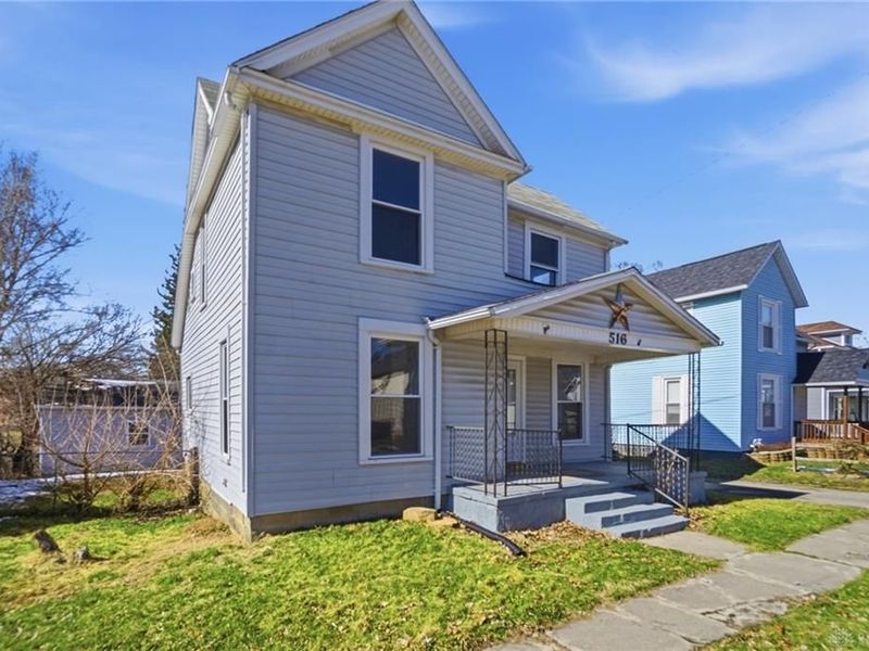 516 S Madriver Street, Bellefontaine, OH 43311 Photo 2