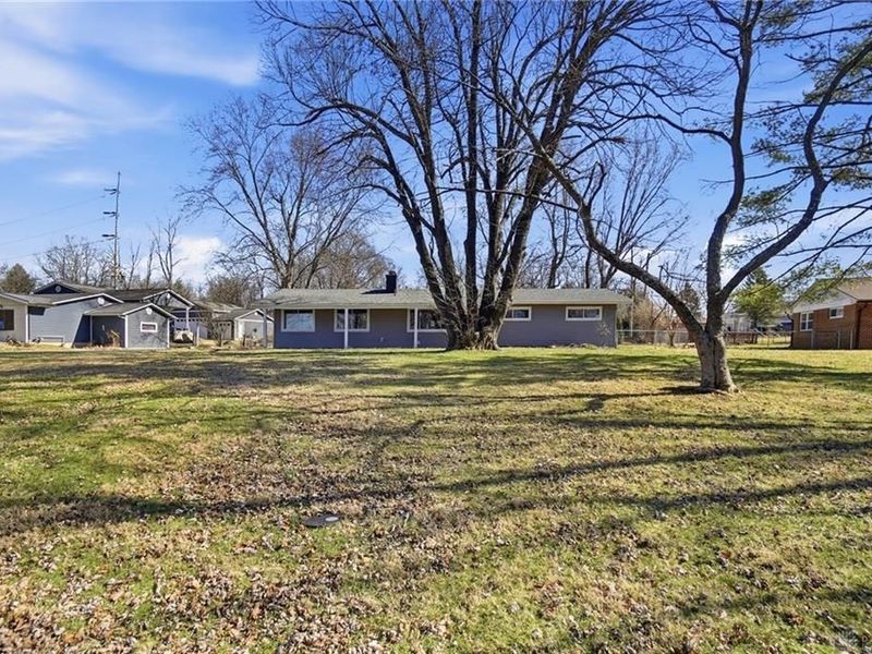 2610 Vayview Drive, Beavercreek, OH 45431 Photo 2