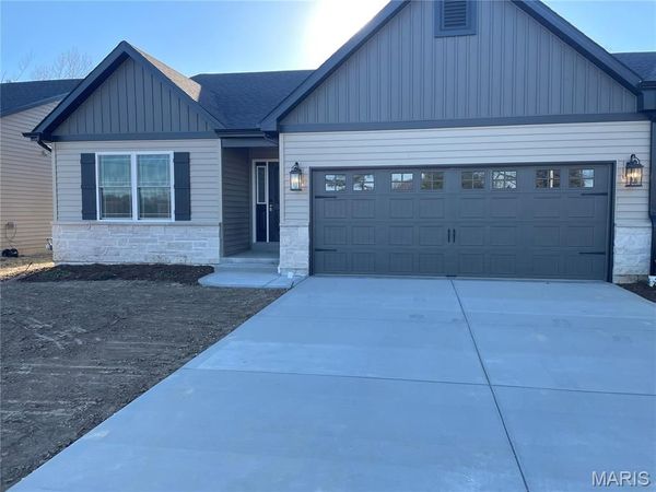1589 Belleau Creek Road, Unit 1 B, O'Fallon, MO 63366