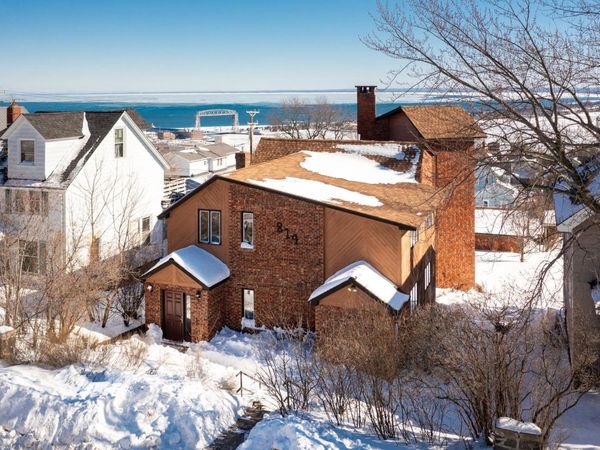 814 W 5th Street, Duluth, MN 55806