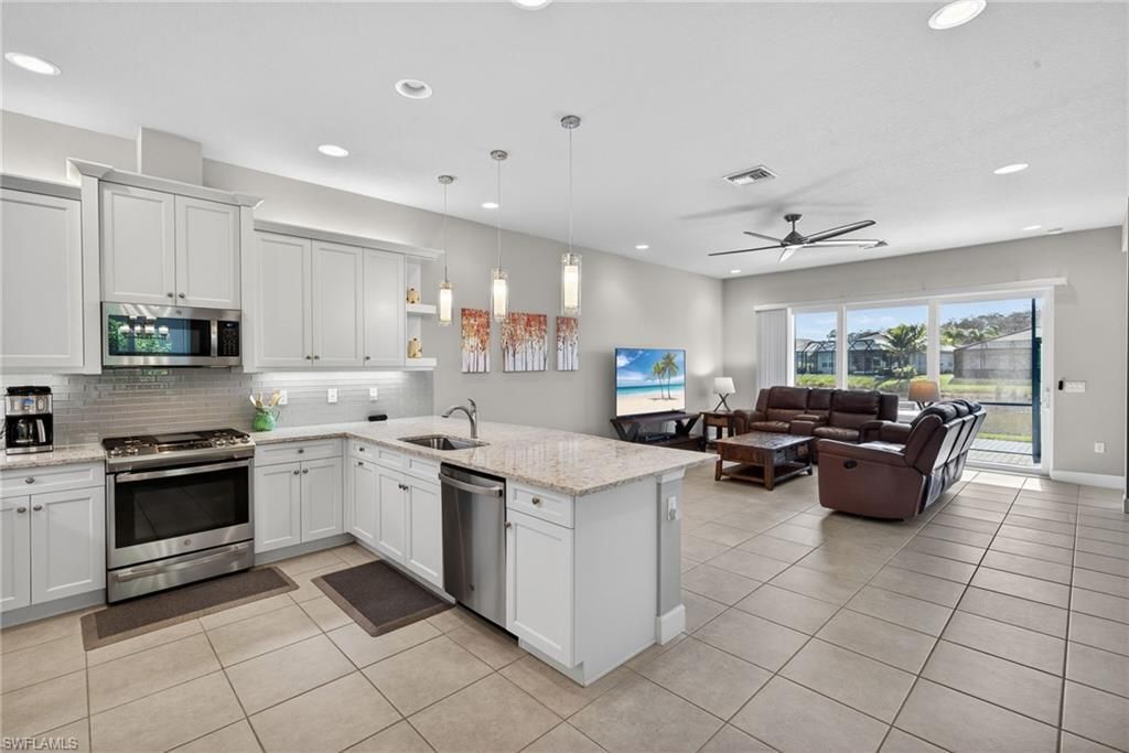 28532 Lobos Cir, Bonita Springs, FL 34135 Photo
