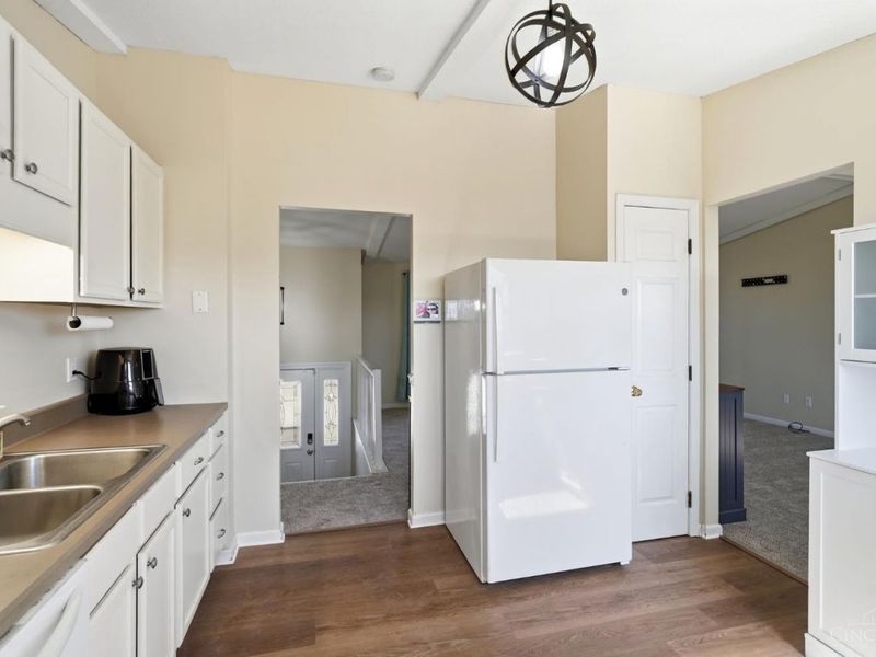 4979 Bonaventure Court, Cincinnati, OH 45238 Photo 12