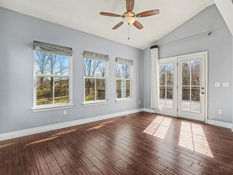 329 Stone Ridge Boulevard, South Lebanon, OH 45065 Photo 12