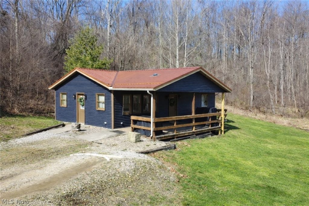 67370 Barrett Hill Road, Cambridge, OH 43725 Main Photo