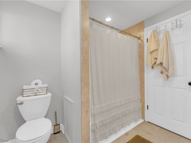 26839 Fairfax Lane, North Olmsted, OH 44070 Photo 27