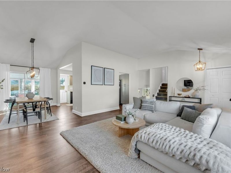 26839 Fairfax Lane, North Olmsted, OH 44070 Photo 8