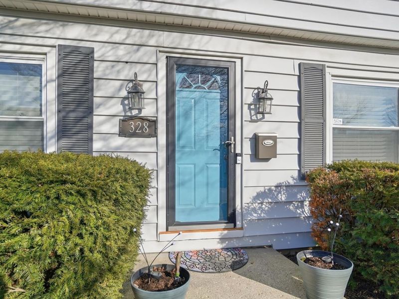 328 S Sylvan Avenue, Columbus, OH 43204 Photo 2