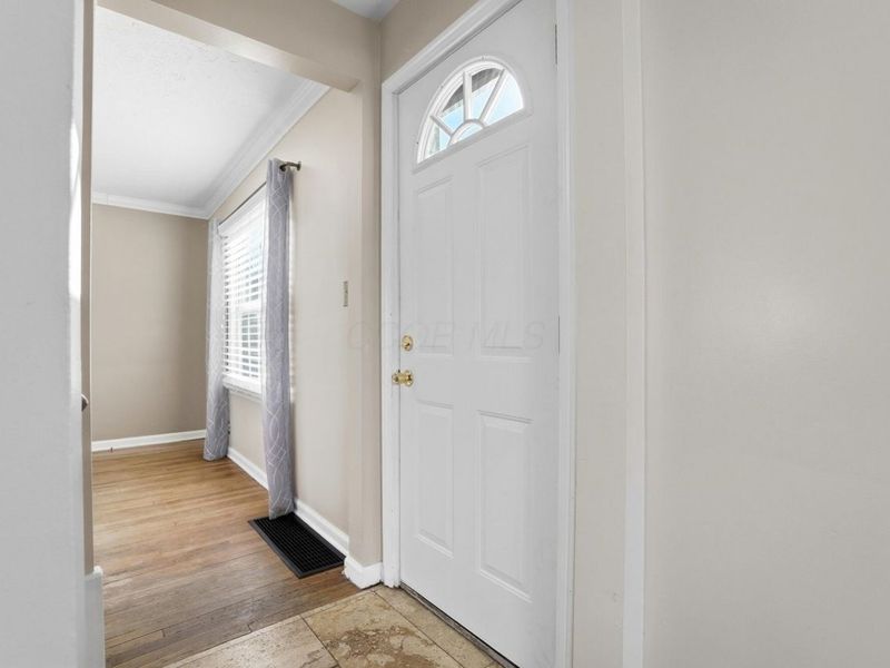 328 S Sylvan Avenue, Columbus, OH 43204 Photo 3