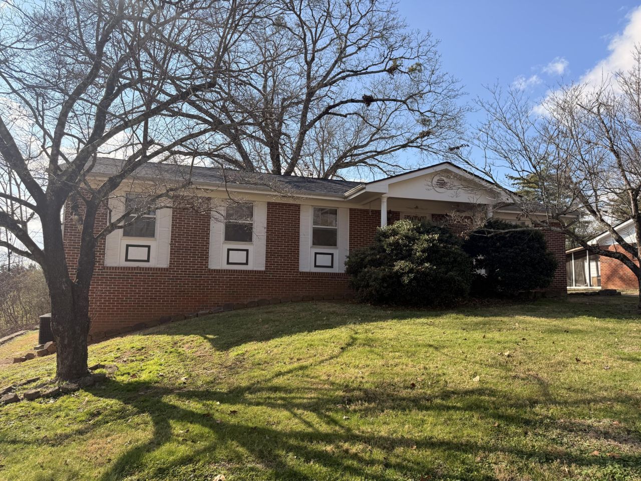 1246 Thomas Lane, Hixson, TN 37343 Main Photo