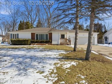 2480 Brownwood Drive, Port Huron Twp, MI 48060