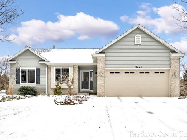 15308 Saddlebrook Court, Grand Haven, MI 49417