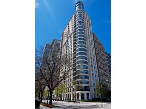 840 N Lake Shore Drive, Unit 201, Chicago, IL 60611