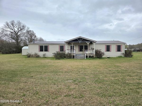 414 Saint James Avenue , Opelousas, LA 70570