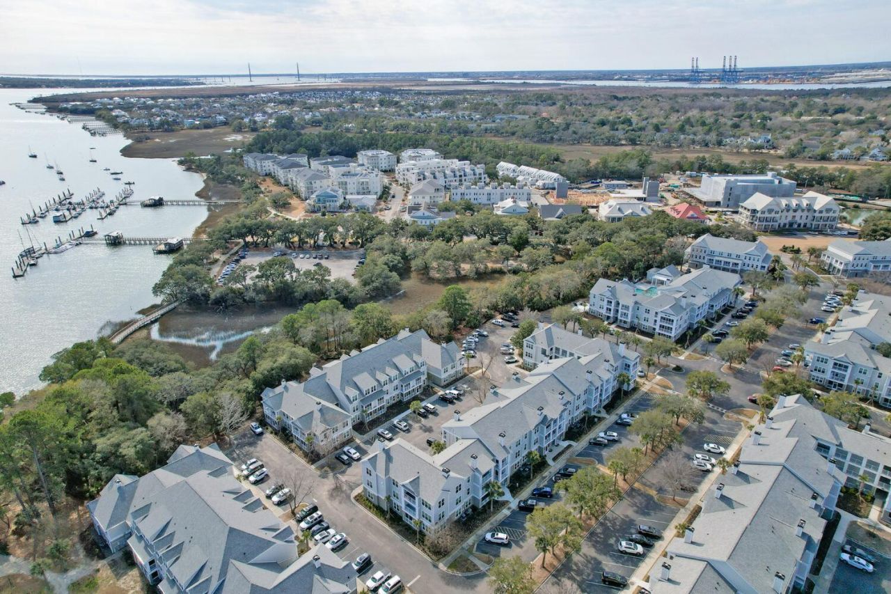 130 River Landing Drive Photo 17
