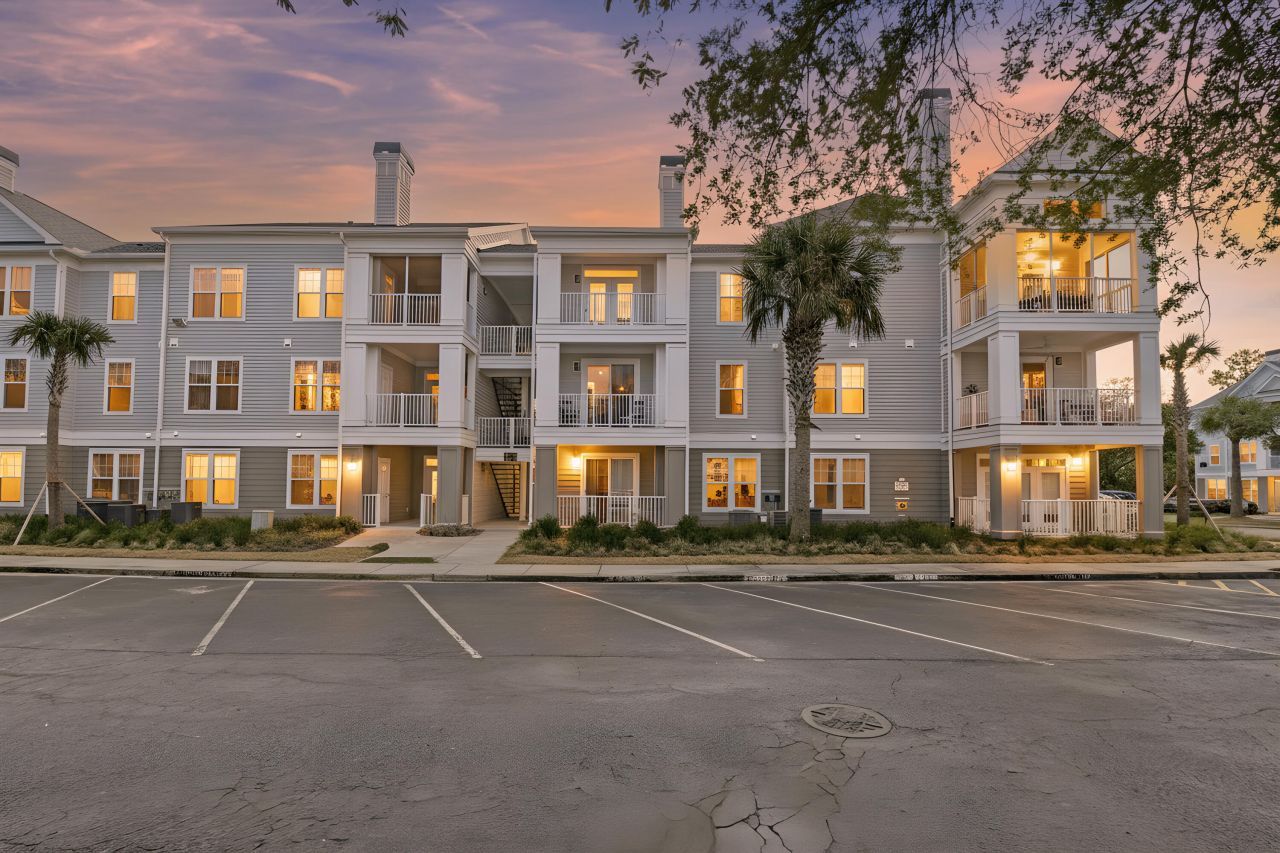 130 River Landing Drive Photo 4