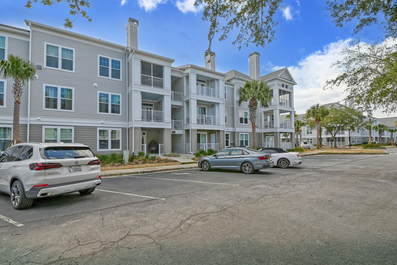130 River Landing Drive Photo 5