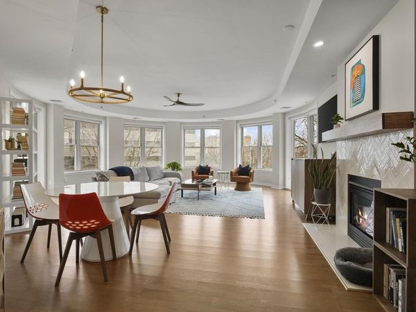 360 W Washington Avenue, Unit 202, Madison, WI 53703