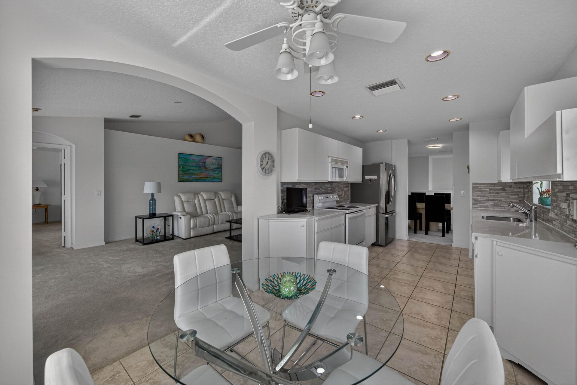 7676 Springwater Place, Unit 201, Boynton Beach, FL 33437 Photo