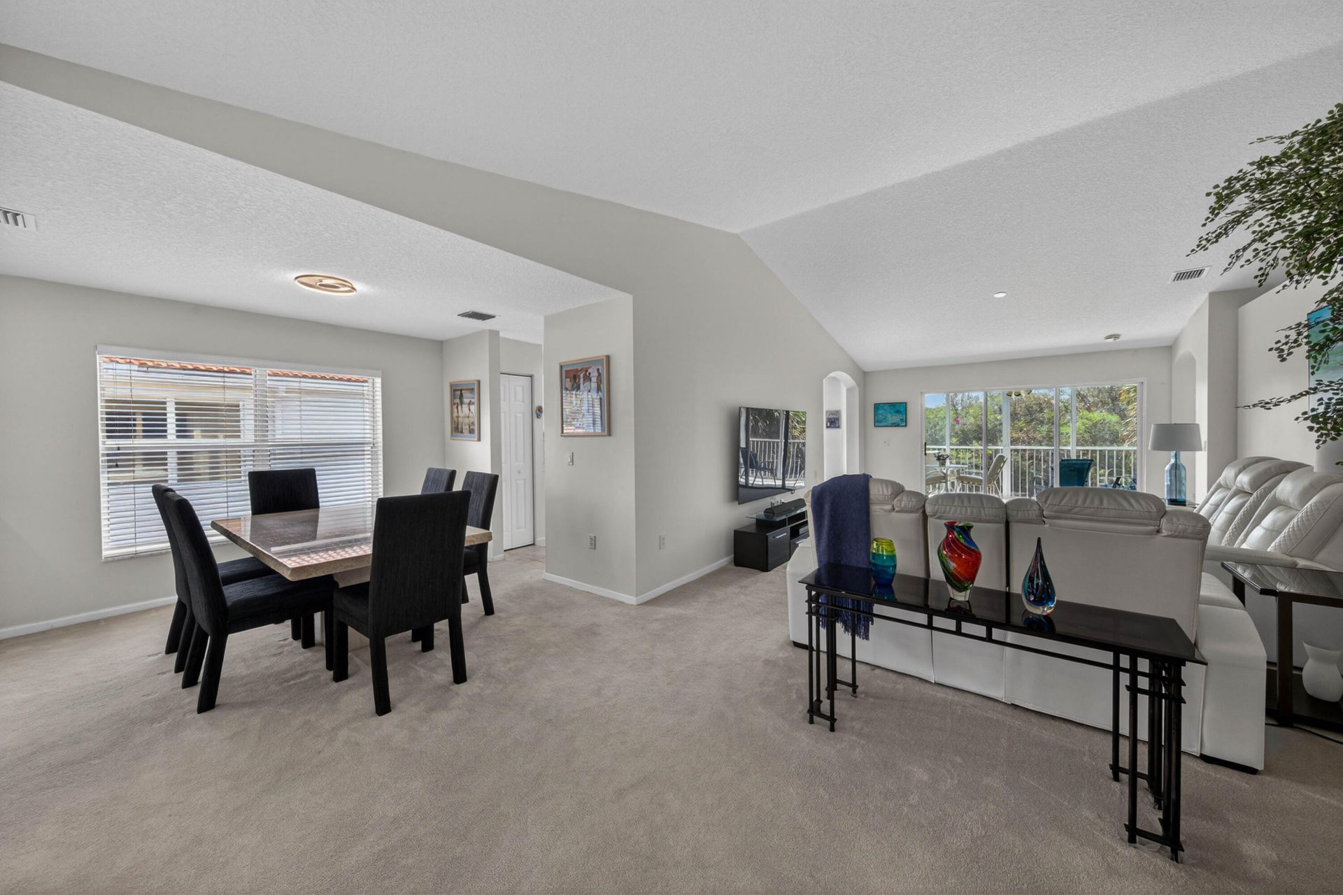 7676 Springwater Place, Unit 201, Boynton Beach, FL 33437 Photo