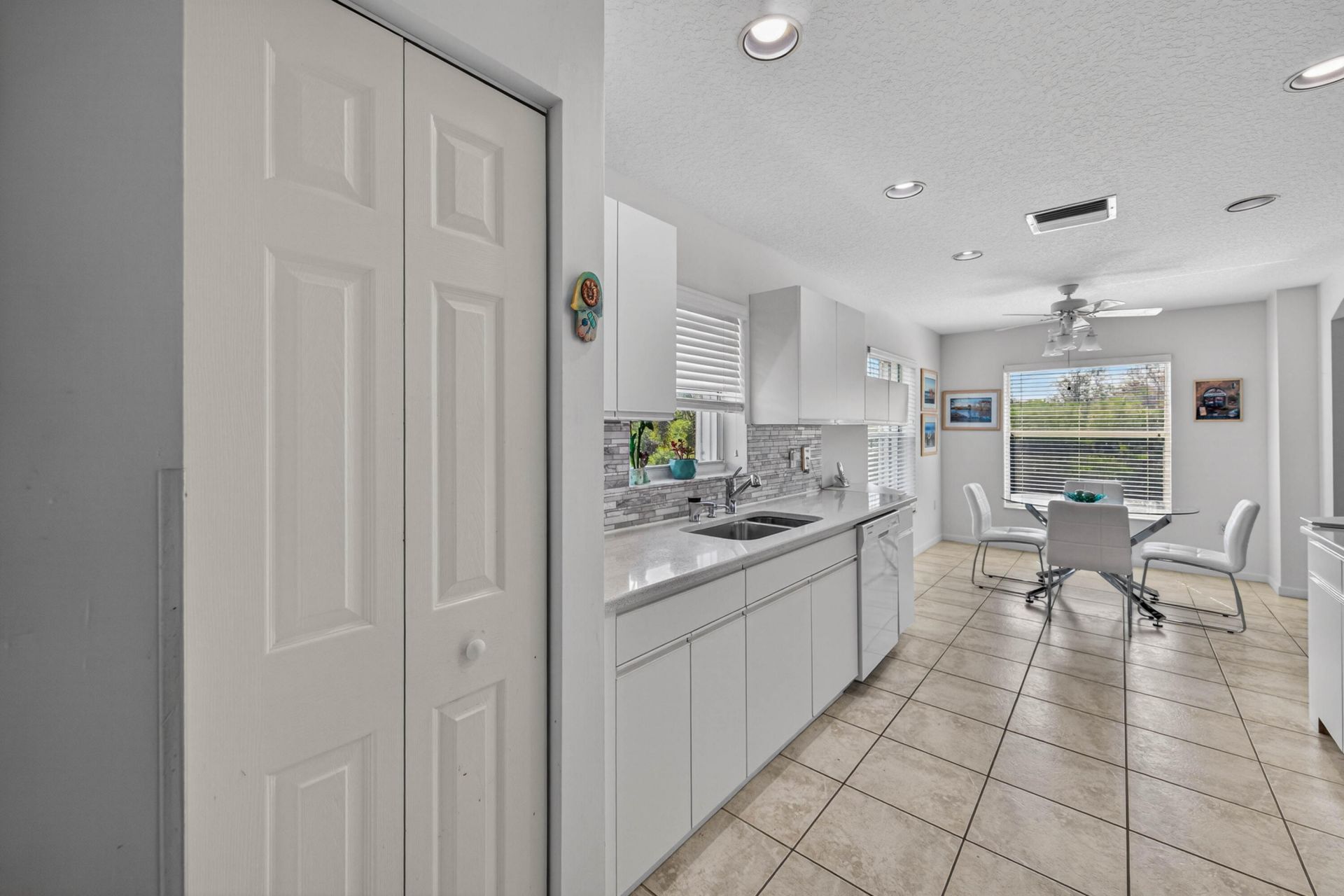 7676 Springwater Place, Unit 201, Boynton Beach, FL 33437 Photo