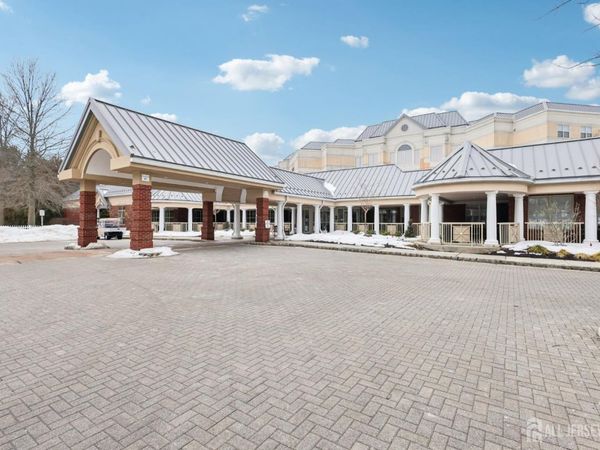 2202 Windrow Drive, Middlesex, NJ 08540