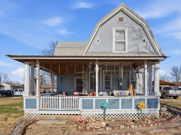 206 E Conner Avenue , Fairland, OK 74343