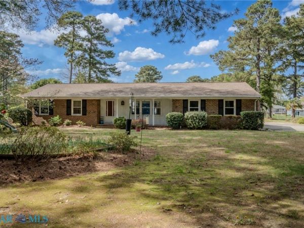 8335 Little England Road, Hayes, VA 23072