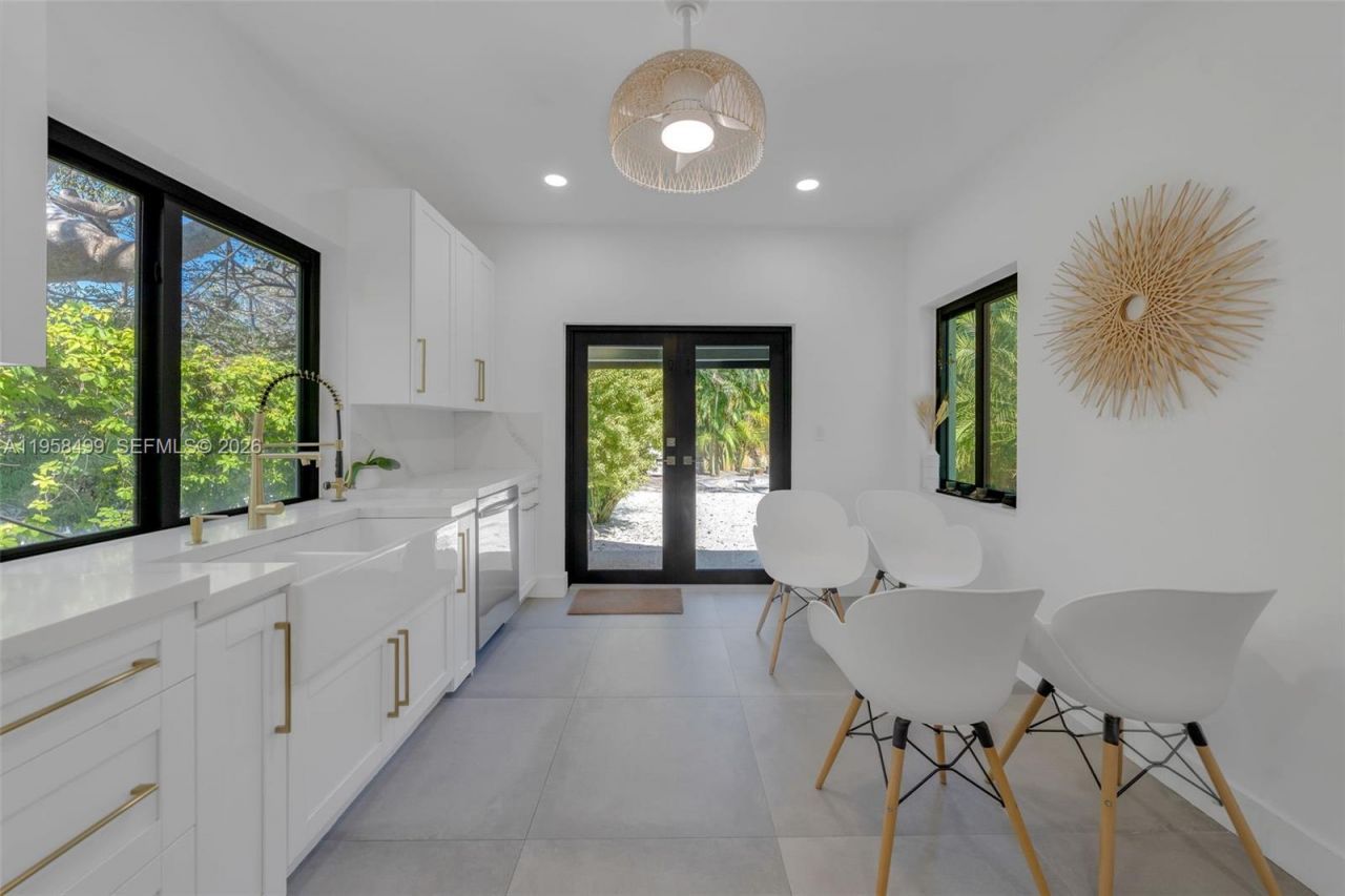 5981 NE 6th Ave, Miami, FL 33137 Photo