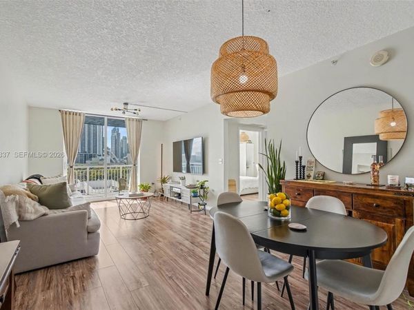 275 NE 18th St, Unit 703, Miami, FL 33132