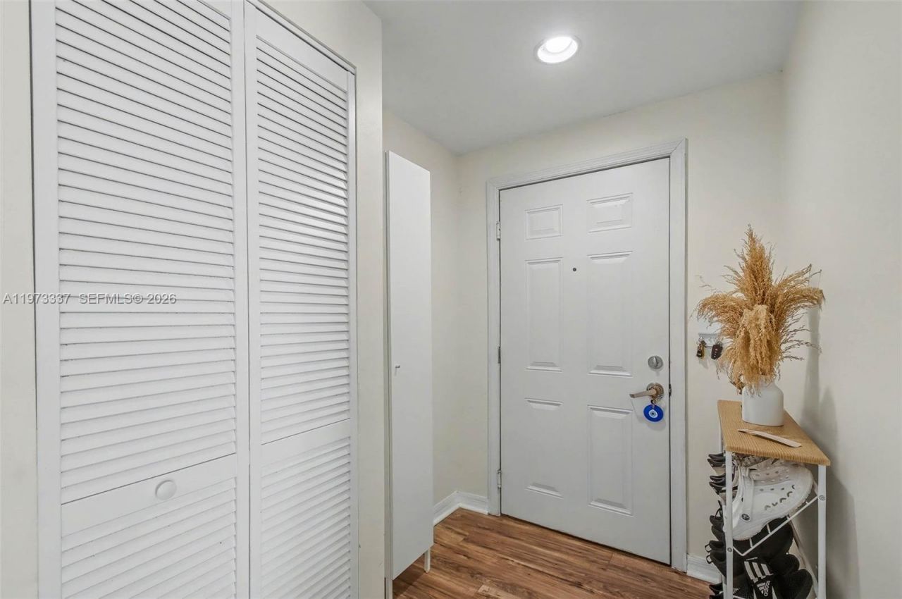 275 NE 18th St, Unit 703, Miami, FL 33132 Photo