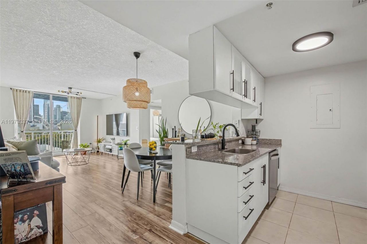 275 NE 18th St, Unit 703, Miami, FL 33132 Photo