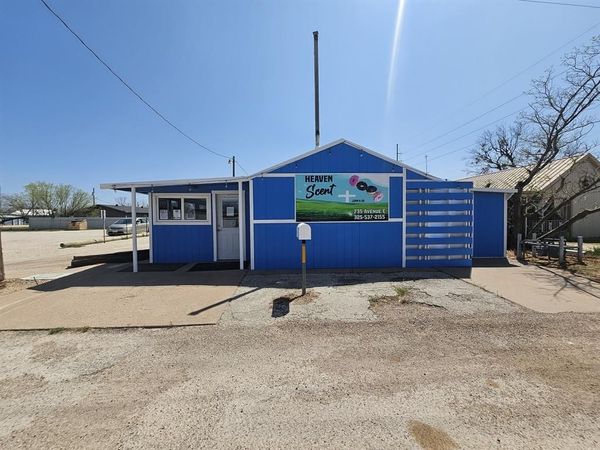 735 Avenue E, Hawley, TX 79525