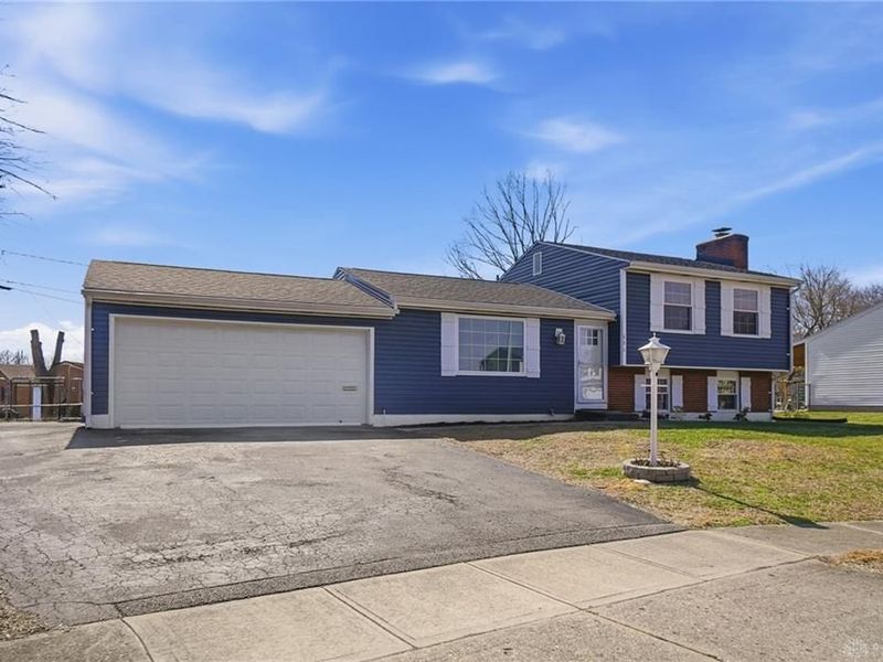 806 Mcgraw Court, Englewood, OH 45322 Photo 4