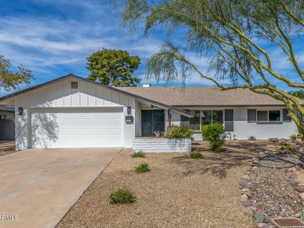 3414 W GELDING Drive, Phoenix, AZ 85053