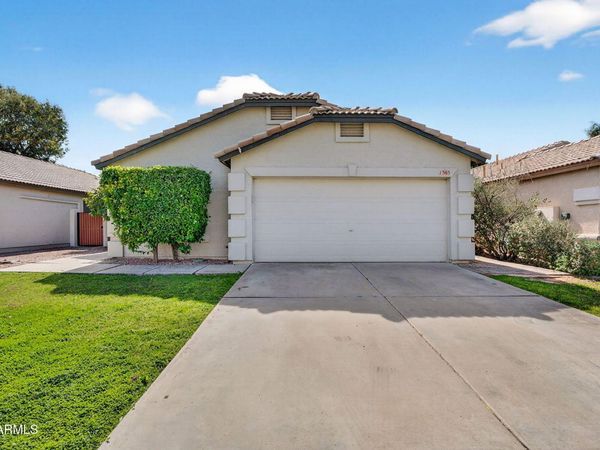 1365 W VAUGHN Avenue W, Gilbert, AZ 85233