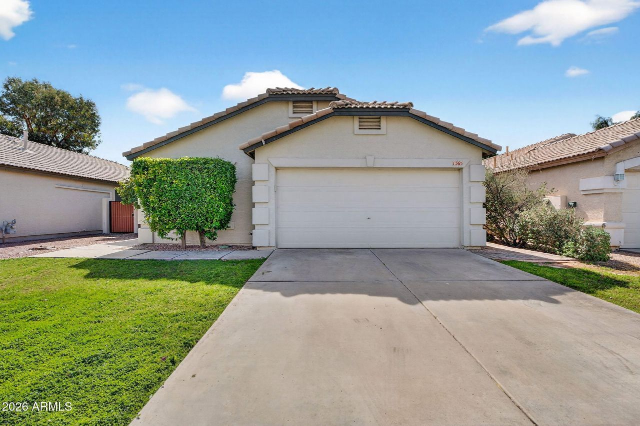 1365 W Vaughn Avenue W, Gilbert, AZ 85233 Main Photo
