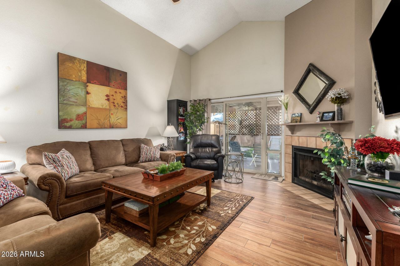 1511 N Central Drive, Chandler, AZ 85224 Main Photo