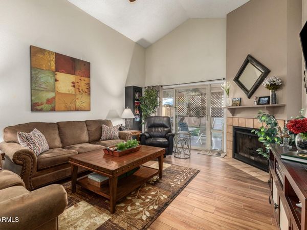 1511 N CENTRAL Drive, Chandler, AZ 85224