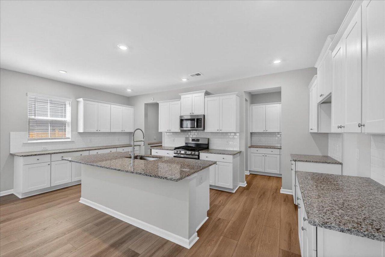 1896 Nola Run Photo 14