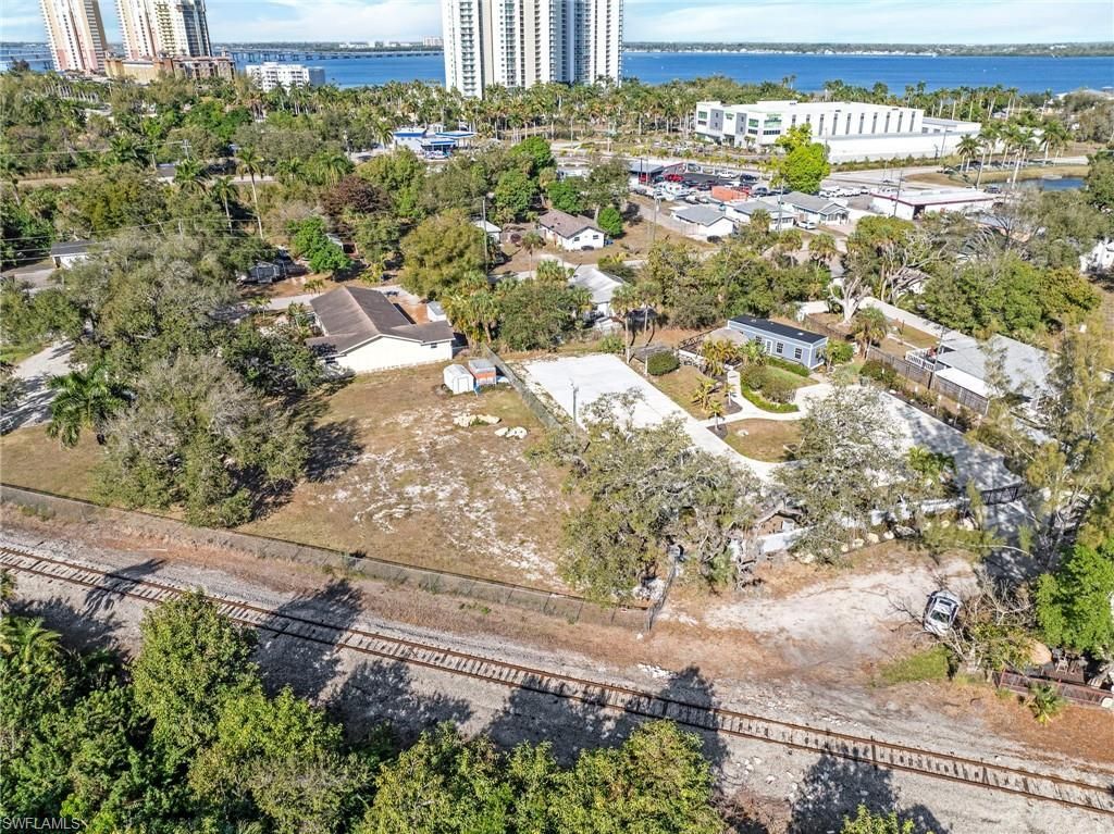 1280 & 1290 Williams St , Fort Myers, FL 33916 Photo