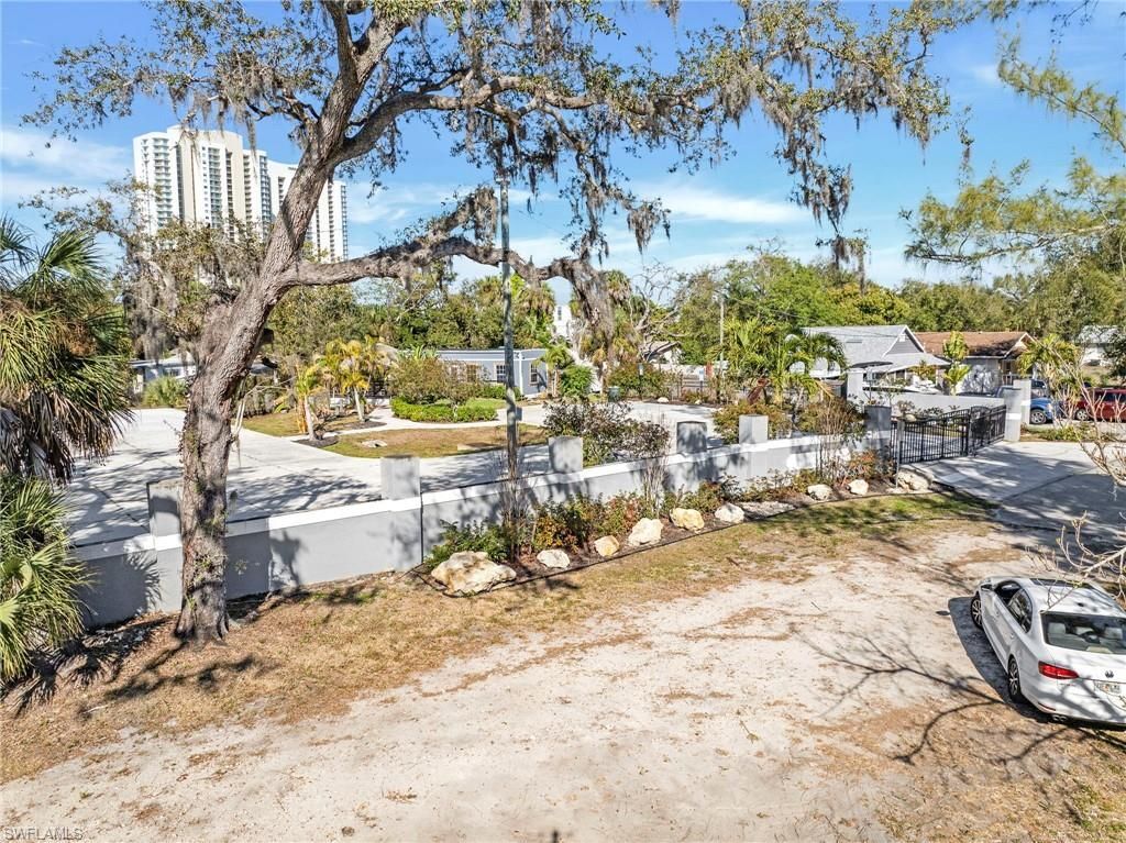 1280 & 1290 Williams St , Fort Myers, FL 33916 Photo