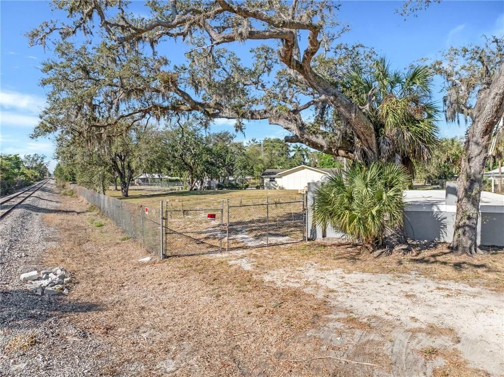 1280 & 1290 Williams St , Fort Myers, FL 33916 Photo