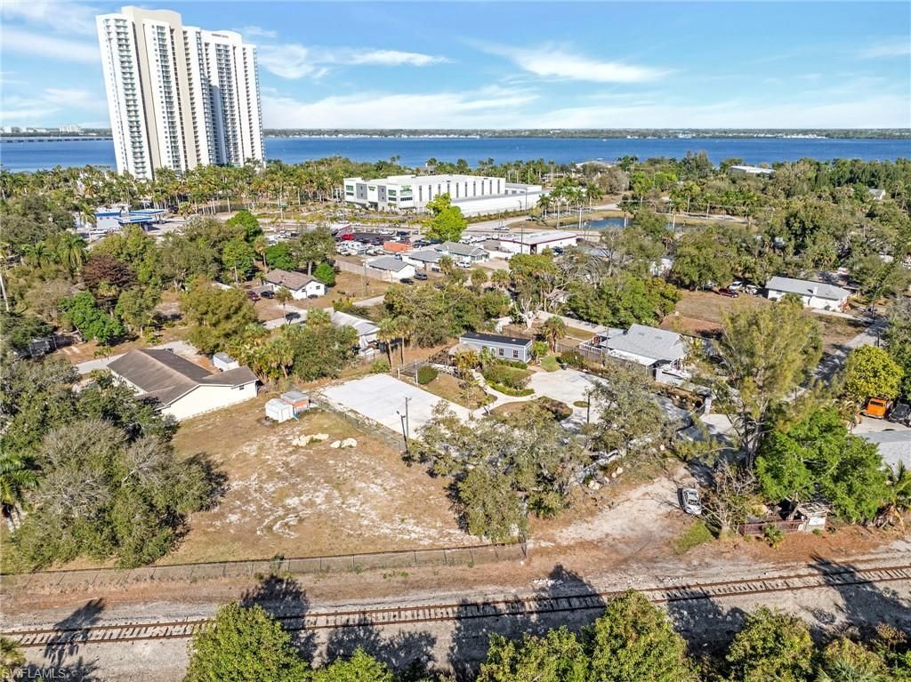 1280 & 1290 Williams St , Fort Myers, FL 33916 Photo