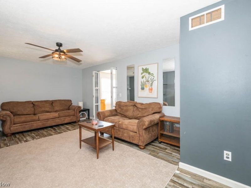 131 Roslyn Avenue NW, Canton, OH 44708 Photo 3