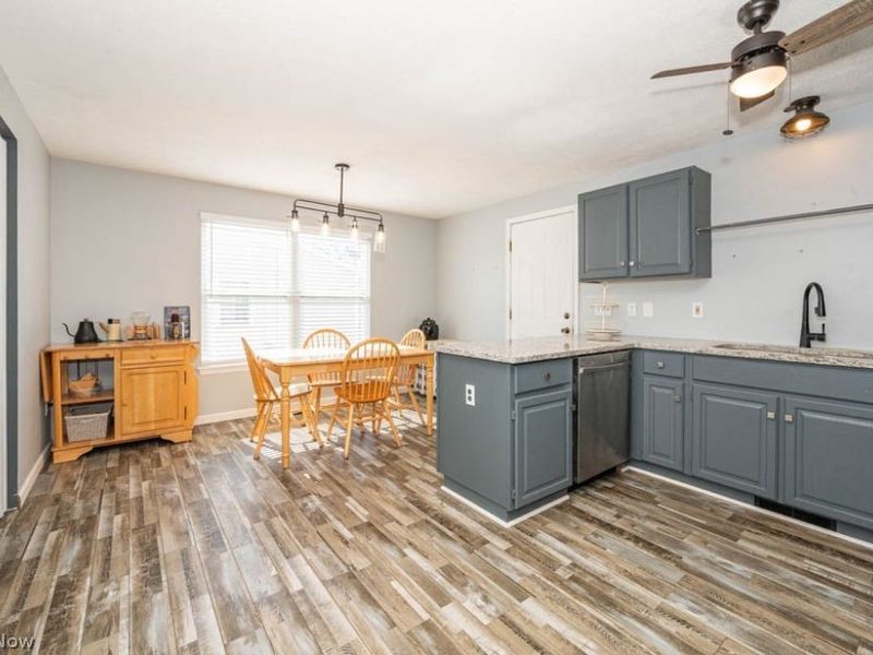 131 Roslyn Avenue NW, Canton, OH 44708 Photo 7